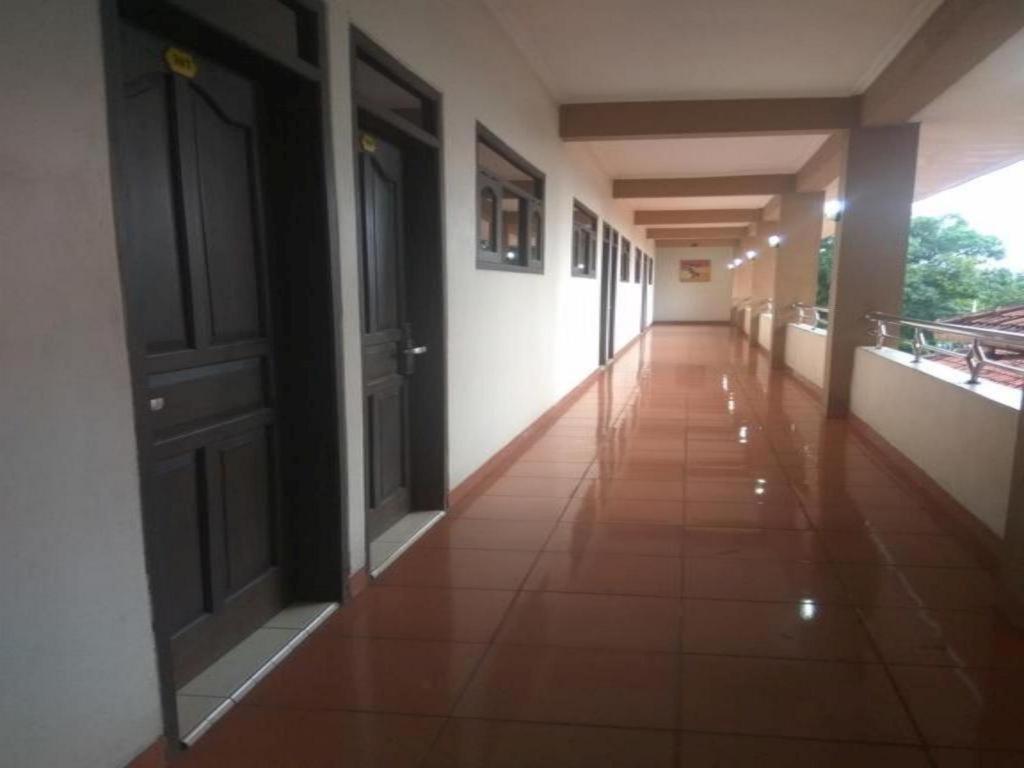 Graha Hotel Sragen Exteriör bild